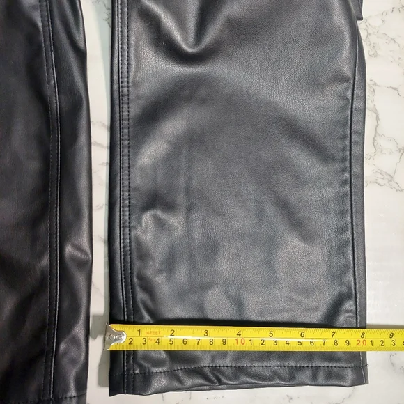 NWT Zara Vegan Leather High-rise 90s Wide Leg Pants, Size 2 - Picture 12 of 12